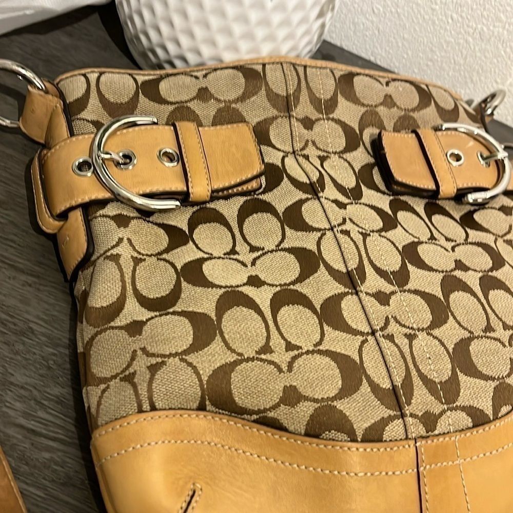 COACH 3574 Vintage Sufflette Cloth + Leather Shoulder Bag Crossbody Y2K - Picture 2 of 16